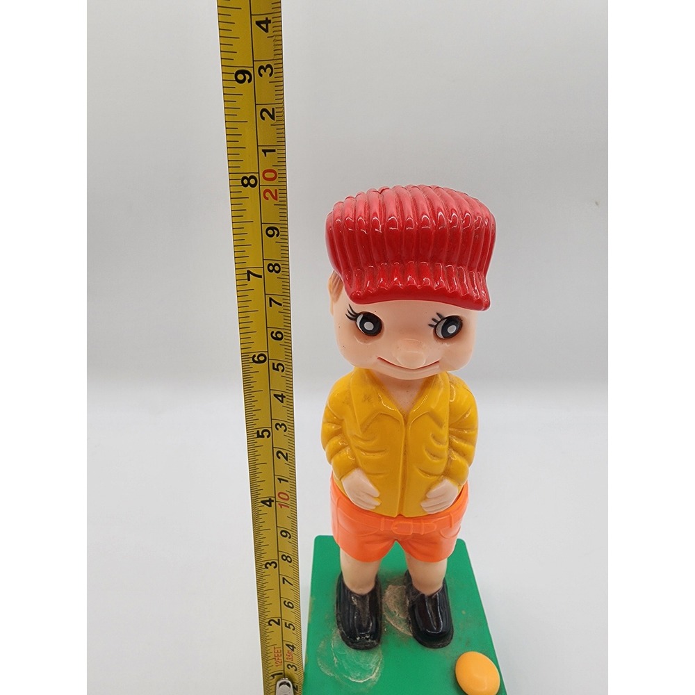 Vintage Plastic Boy Golfer Figure Green Base Yellow Jacket Red Hat - Picture 6 of 6